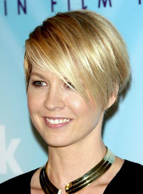 short-wedge-haircuts-for-women-24-8 Short wedge haircuts for women