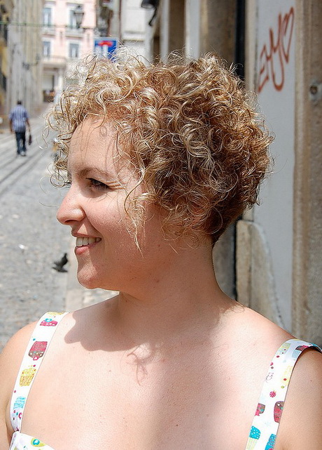 trendy-short-curly-hairstyles-07-14 Trendy short curly hairstyles