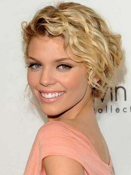 updo-hairstyles-for-curly-hair-36-18 Updo hairstyles for curly hair