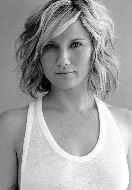 wavy-short-hair-styles-18 Wavy short hair styles