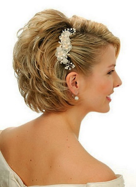 Wedding guest hairstyles for short hair