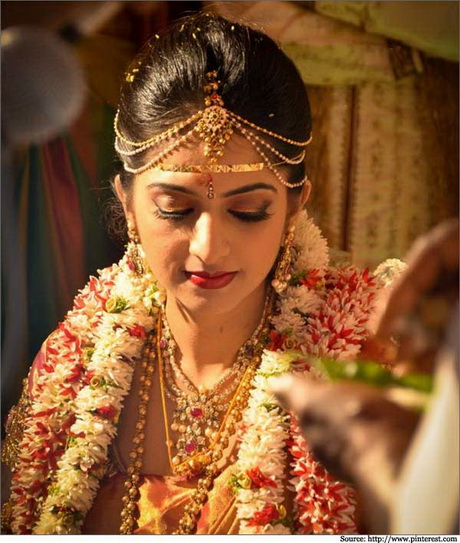 bridal-hairstyles-in-south-india-73_15 Bridal hairstyles in south india