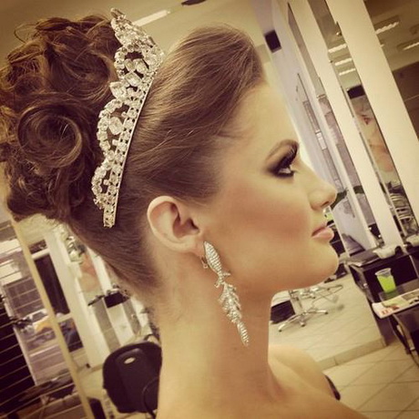 bridal-hairstyles-with-accessories-27_8 Bridal hairstyles with accessories