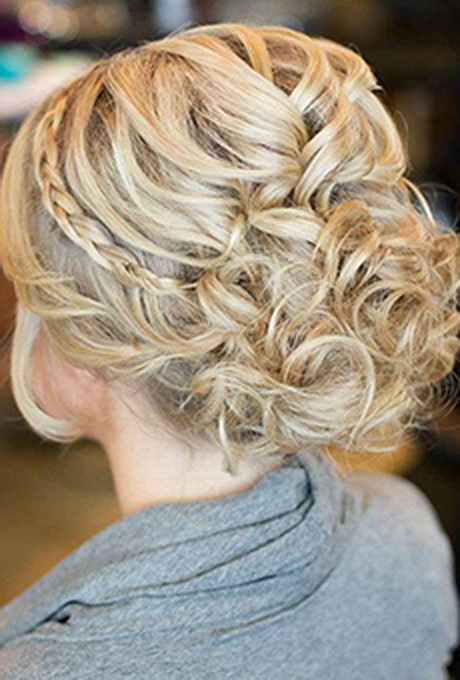 wedding-hair-with-braids-and-curls-79-19 Wedding hair with braids and curls