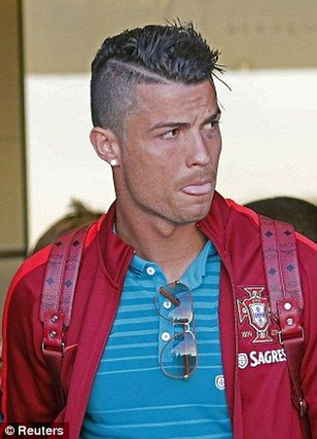 cronaldo-best-hairstyles-13_13 C.ronaldo best hairstyles