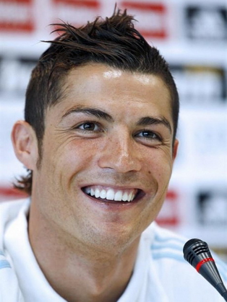 cronaldo-best-hairstyles-13_8 C.ronaldo best hairstyles