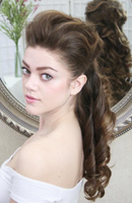 hairstyles-12-up-97_4 Hairstyles 1/2 up