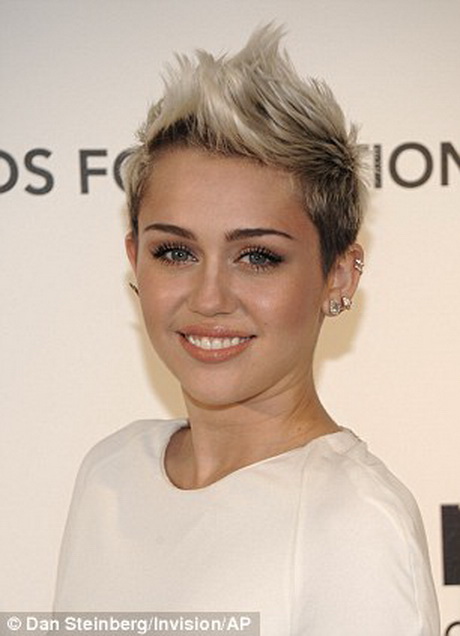 Hairstyles 80 Year Old Woman Hairstyles 80 Year Old Woman