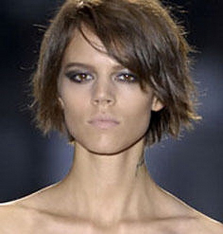 hairstyles-growing-out-short-hair-96_16 Hairstyles growing out short hair