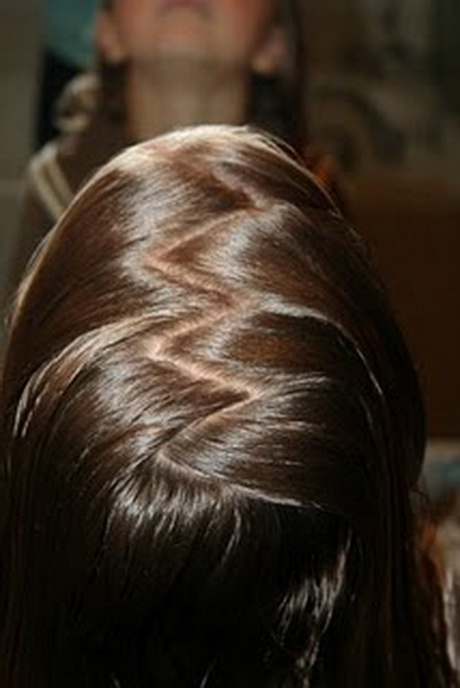 zigzag lines hair