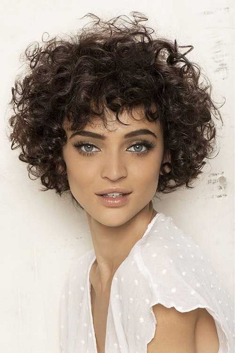 curly-short-hairstyles-2017-67_6 Curly short hairstyles 2017