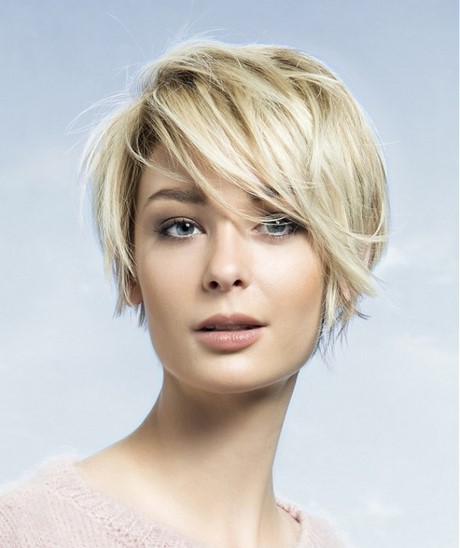 Latest short hairstyles for women 2017