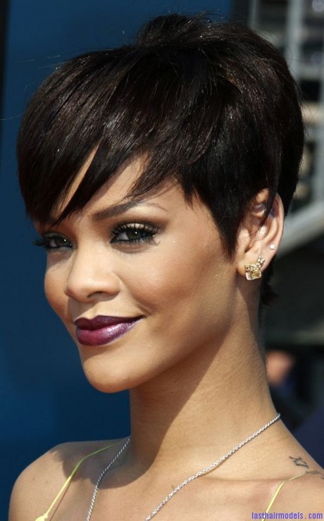 rihanna-short-hair-styles-2017-85_8 Rihanna short hair styles 2017