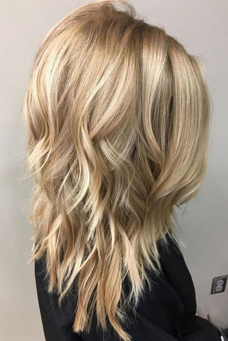 medium-length-layered-haircuts-2019-89_10 Medium length layered haircuts 2019