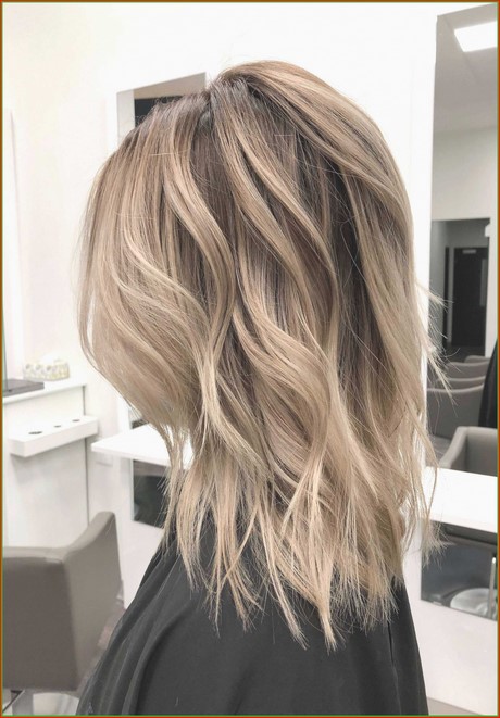 blonde-hairstyles-2020-33_14 Blonde hairstyles 2020