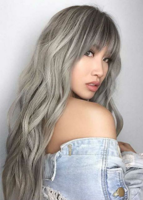 medium-length-haircuts-with-bangs-2020-72_17 Medium length haircuts with bangs 2020