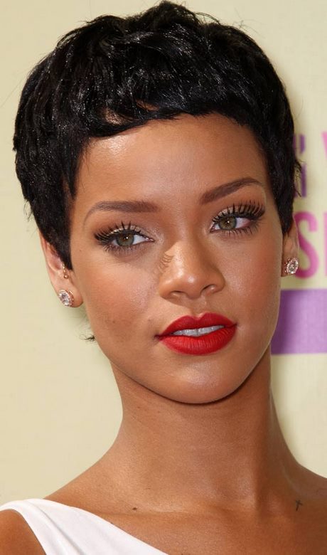 rihanna-short-hairstyles-2020-17_15 Rihanna short hairstyles 2020