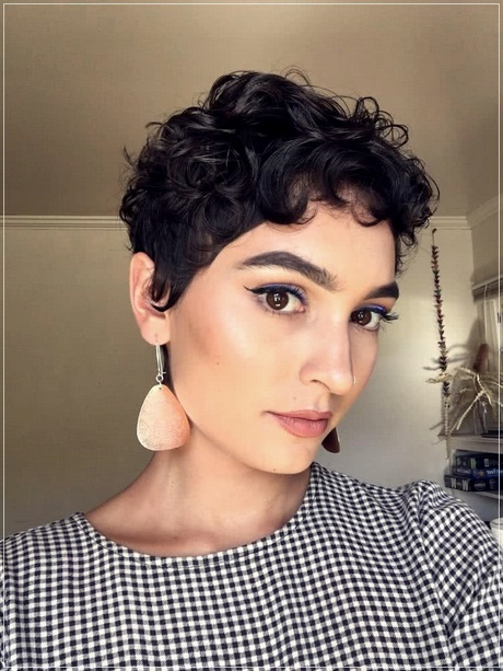 2021-short-hairstyles-for-curly-hair-74_5 2021 short hairstyles for curly hair