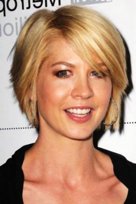 2021-short-hairstyles-for-round-faces-48_9 2021 short hairstyles for round faces