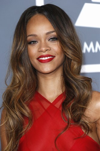 best-celebrity-hairstyles-2021-04_10 Best celebrity hairstyles 2021