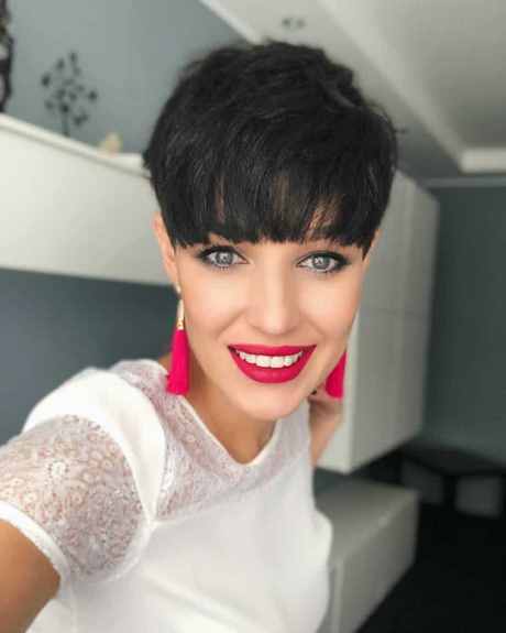 pixie-short-hairstyles-2021-85_8 Pixie short hairstyles 2021