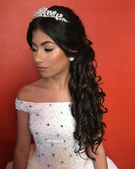 quinceanera-hairstyles-2021-56_4 Quinceanera hairstyles 2021