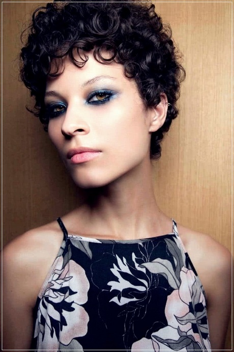 short-curly-hairstyles-2021-86_13 Short curly hairstyles 2021