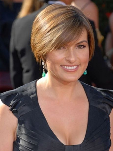 short-haircuts-for-round-faces-2021-90_16 Short haircuts for round faces 2021