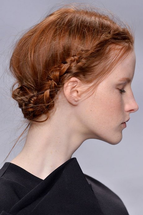 prom-hair-trends-2023-24_12 Prom hair trends 2023