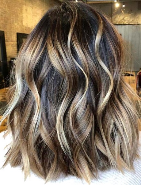 hair-color-trends-2019-53_17 Hair color trends 2019