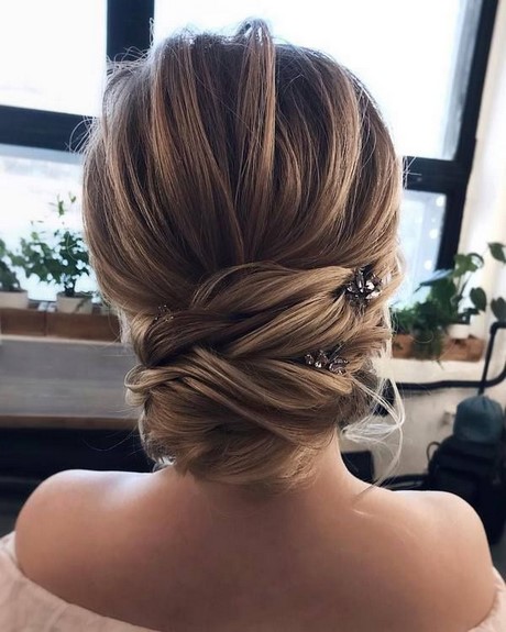 hairstyles-up-2019-93_7 Hairstyles up 2019