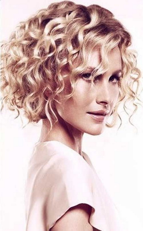 curly-hairstyles-2016-53_15 Curly hairstyles 2016