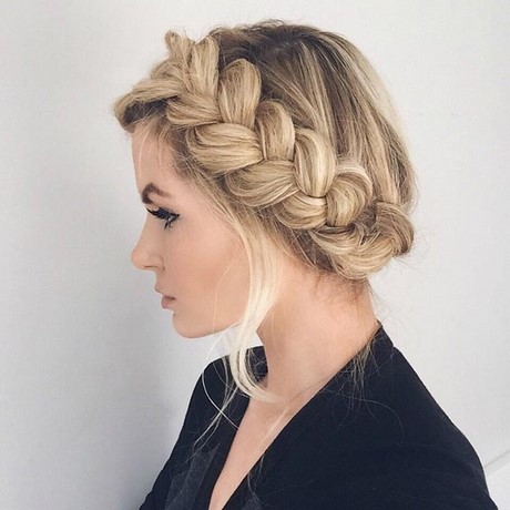 cute-braided-updos-for-long-hair-68_18 Cute braided updos for long hair