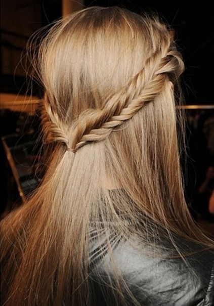 easy-plait-hairstyles-62_13 Easy plait hairstyles