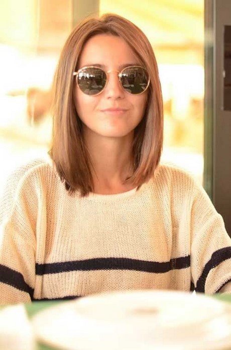 ways-to-style-short-straight-hair-02_7 Ways to style short straight hair