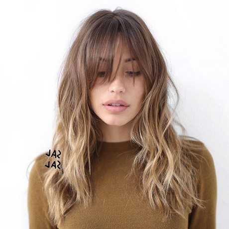 long-hairstyles-with-layers-2018-36_12 Long hairstyles with layers 2018