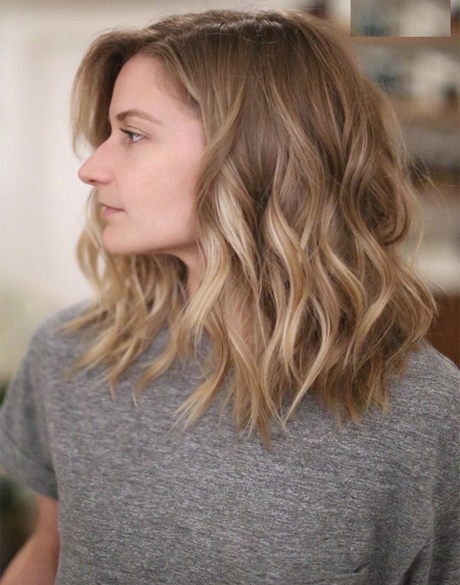 medium-length-haircut-for-2018-51_12 Medium length haircut for 2018