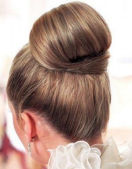 bridesmaid-bun-hairstyles-08_14 Bridesmaid bun hairstyles