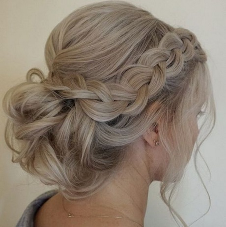 bridesmaid-hair-up-ideas-30 Bridesmaid hair up ideas