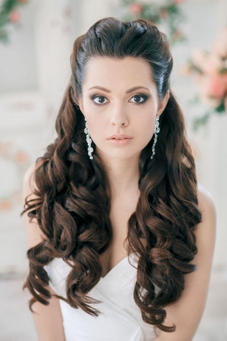 bridesmaid-hairstyles-black-hair-85_18 Bridesmaid hairstyles black hair