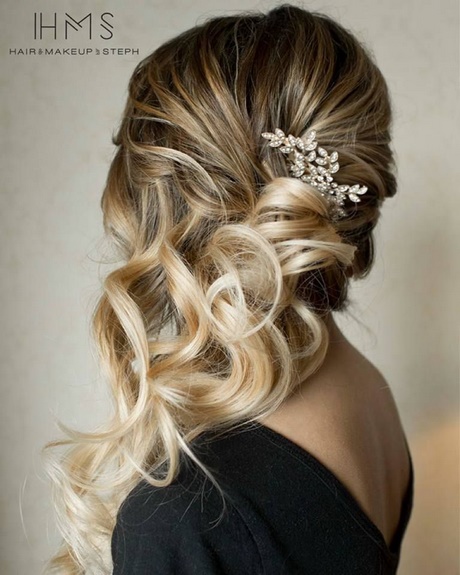 bridesmaid-side-hairstyles-43 Bridesmaid side hairstyles