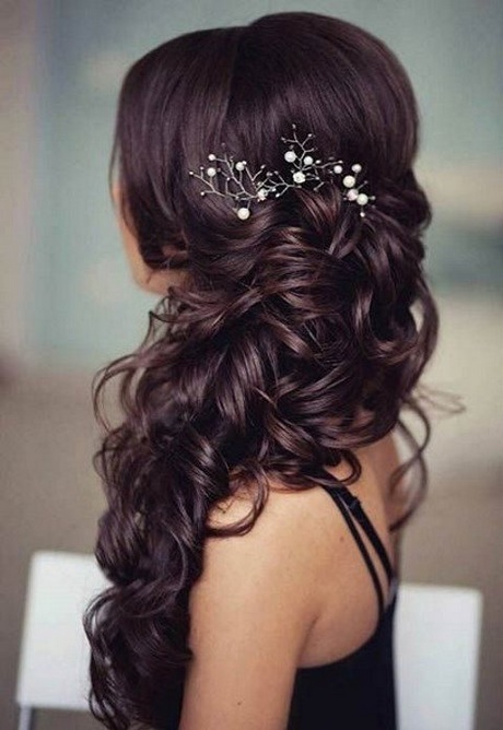 bridesmaid-side-hairstyles-43_19 Bridesmaid side hairstyles