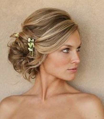 bridesmaid-side-hairstyles-43_9 Bridesmaid side hairstyles
