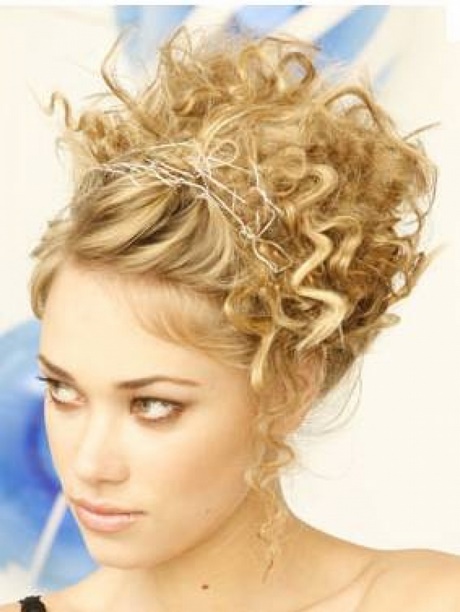curly-hairstyles-for-prom-for-medium-length-hair-99_13 Curly hairstyles for prom for medium length hair