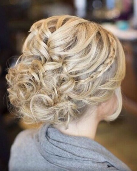 cute-prom-updos-for-long-hair-04_16 Cute prom updos for long hair