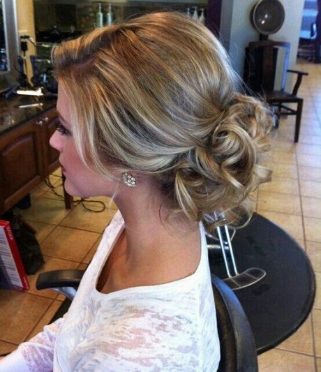 cute-prom-updos-for-long-hair-04_6 Cute prom updos for long hair