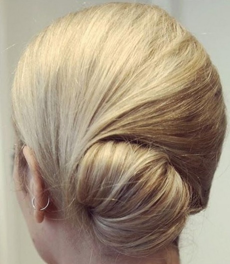 easy-bun-updo-11_2 Easy bun updo