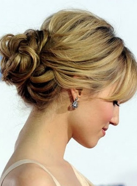 easy-updo-hairstyles-for-medium-hair-53_10 Easy updo hairstyles for medium hair