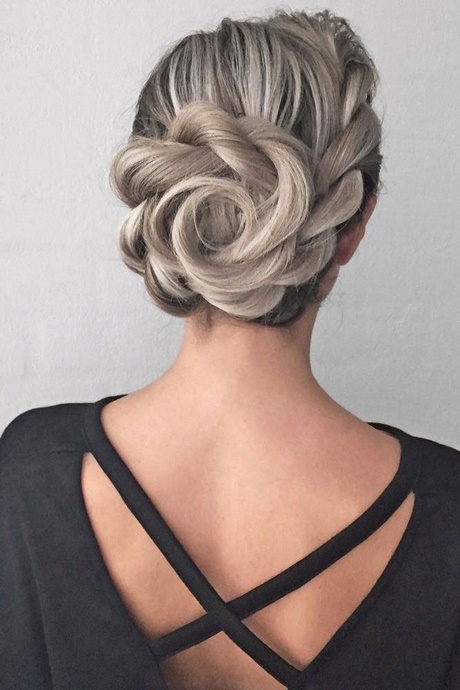 elegant-updos-for-medium-length-hair-21_4 Elegant updos for medium length hair