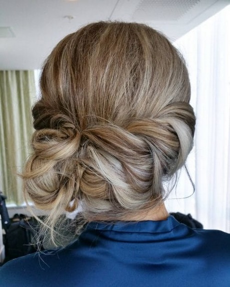 hair-updos-for-medium-hair-25_20 Hair updos for medium hair